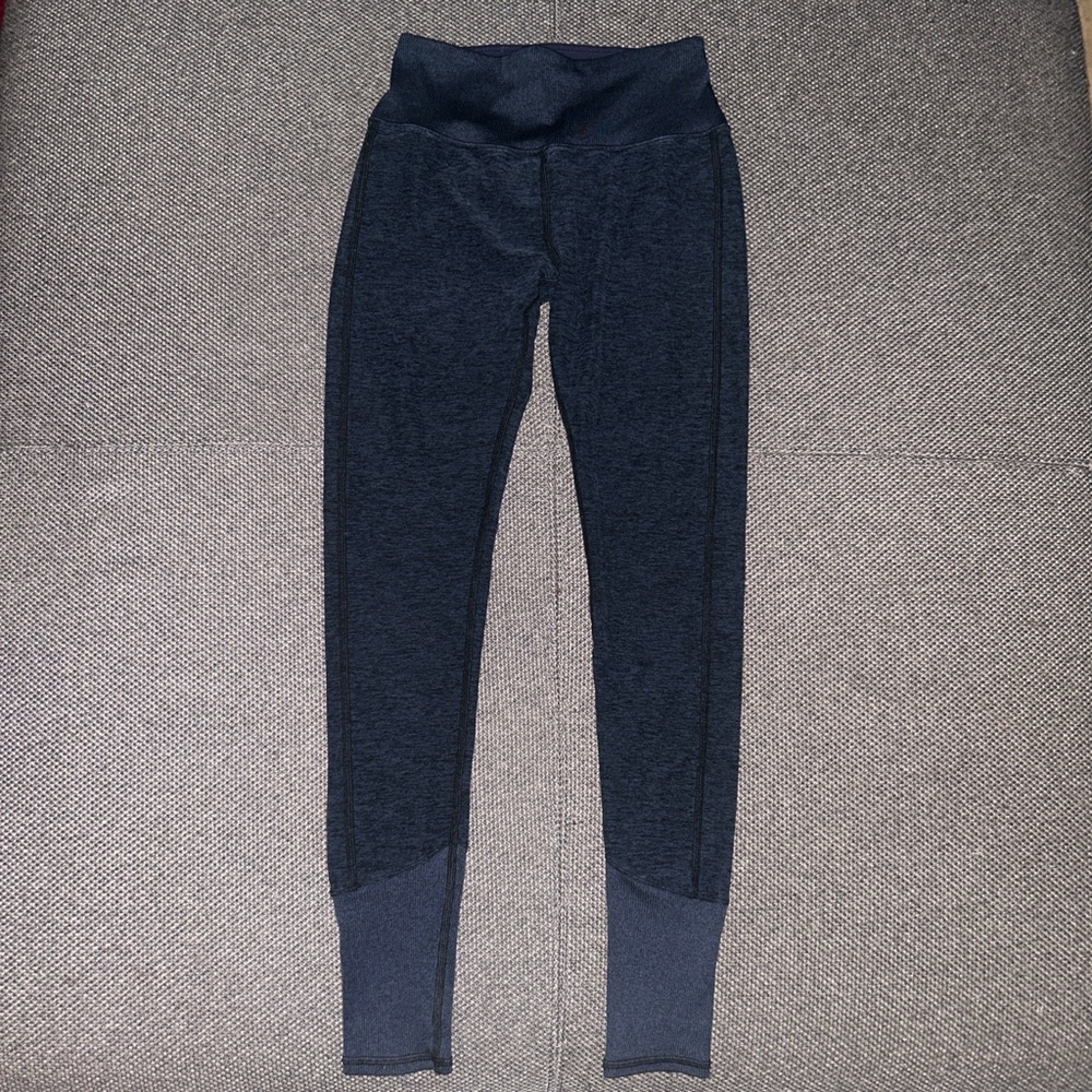 ALO Yoga 7/8 High Waisted Airlift Navy Leggings - Picture 6 of 7
